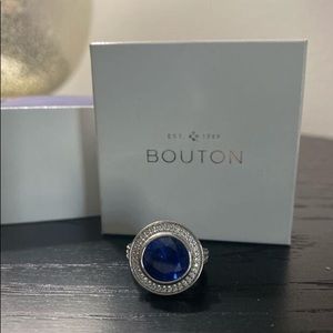 Sz 6 Bouton ring